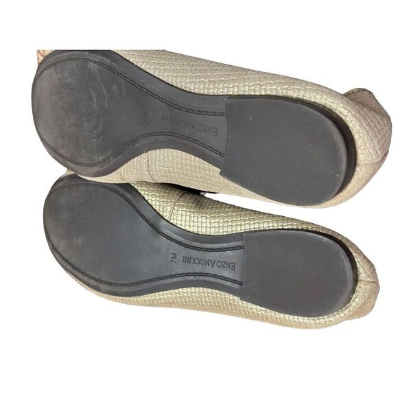 Enzo Angiolini Capaz
Taupe/Tan Bow Toe Flats Shimmer
Leather Size: 7 - Picture 2 of 7